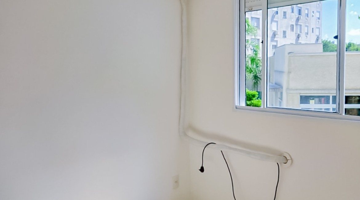 Apartamento à venda com 45m², 2 dormitórios, 1 vaga, no bairro Ipanema em PORTO ALEGRE