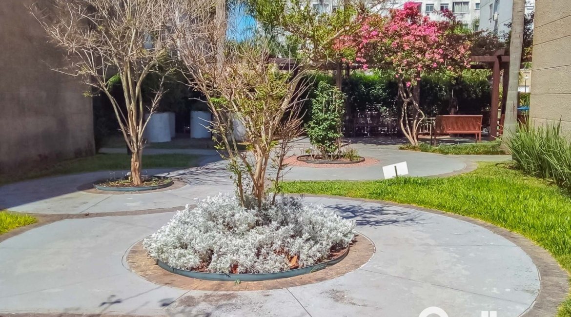 Apartamento à venda com 45m², 2 dormitórios, 1 vaga, no bairro Ipanema em PORTO ALEGRE