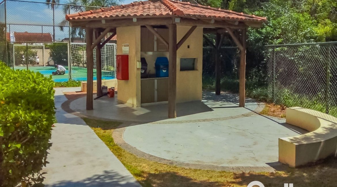 Apartamento à venda com 45m², 2 dormitórios, 1 vaga, no bairro Ipanema em PORTO ALEGRE