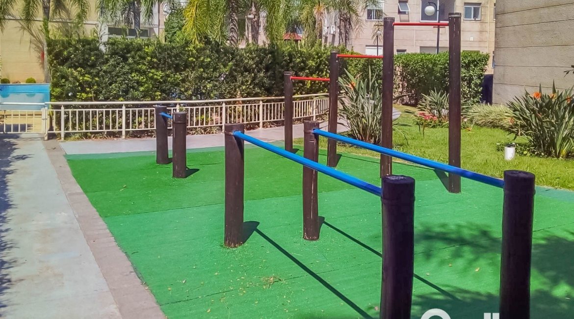 Apartamento à venda com 45m², 2 dormitórios, 1 vaga, no bairro Ipanema em PORTO ALEGRE