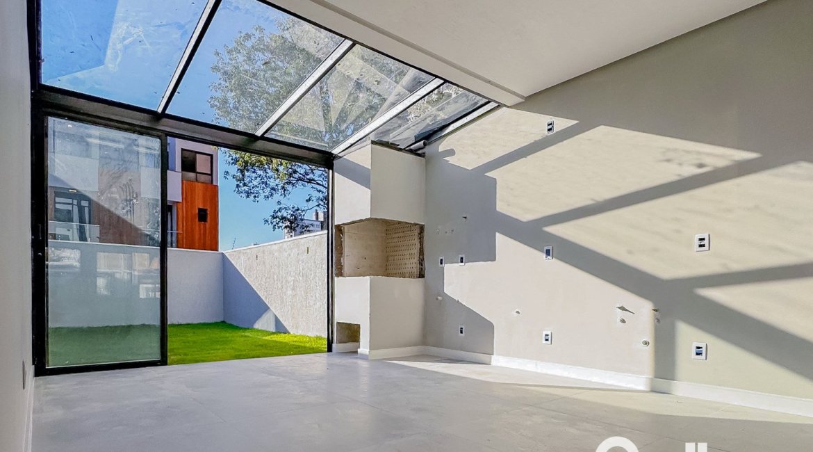Casa em Condomínio à venda com 125m², 3 dormitórios, 3 suítes, 2 vagas, no bairro Tristeza em Porto Alegre