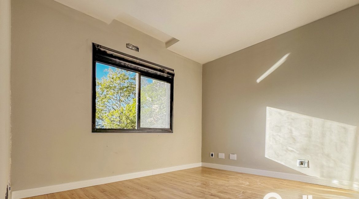 Casa em Condomínio à venda com 125m², 3 dormitórios, 3 suítes, 2 vagas, no bairro Tristeza em Porto Alegre