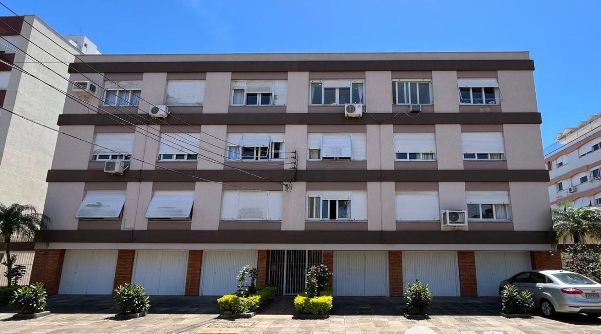 Apartamento à venda com 110m², 3 dormitórios, 1 suíte, 2 vagas, no bairro Menino Deus em Porto Alegre
