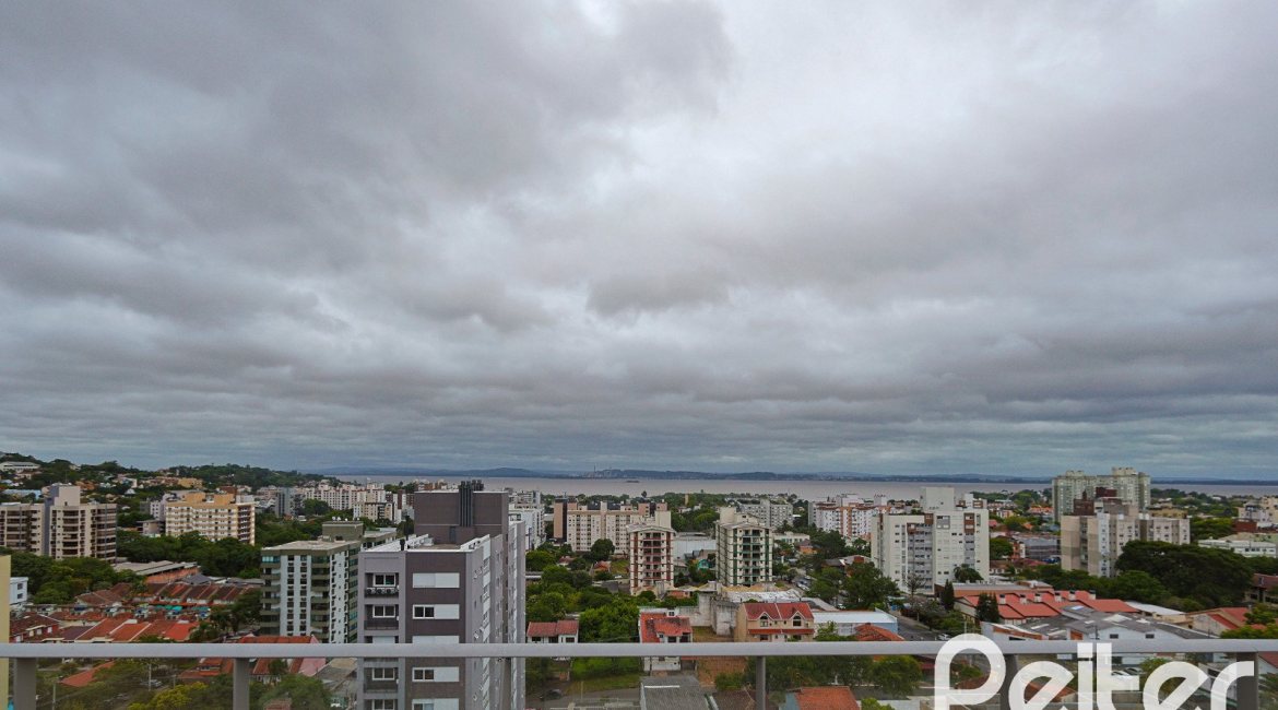 Apartamento à venda com 216m², 3 dormitórios, 3 suítes, 3 vagas, no bairro Tristeza em PORTO ALEGRE