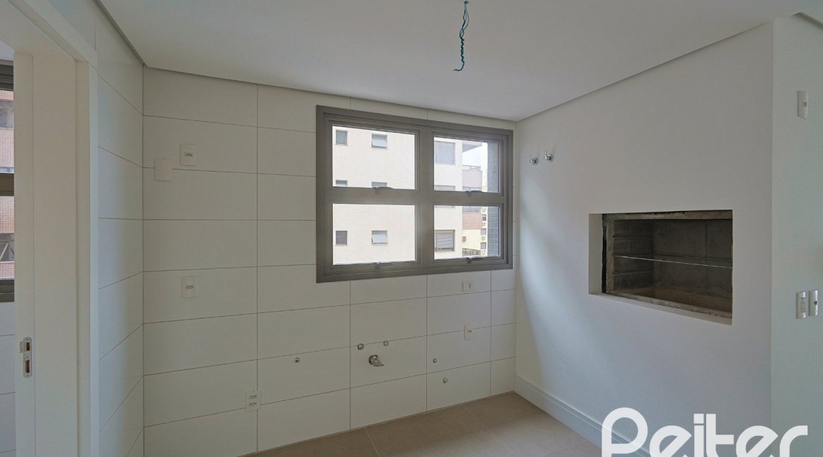 Apartamento à venda com 216m², 3 dormitórios, 3 suítes, 3 vagas, no bairro Tristeza em PORTO ALEGRE