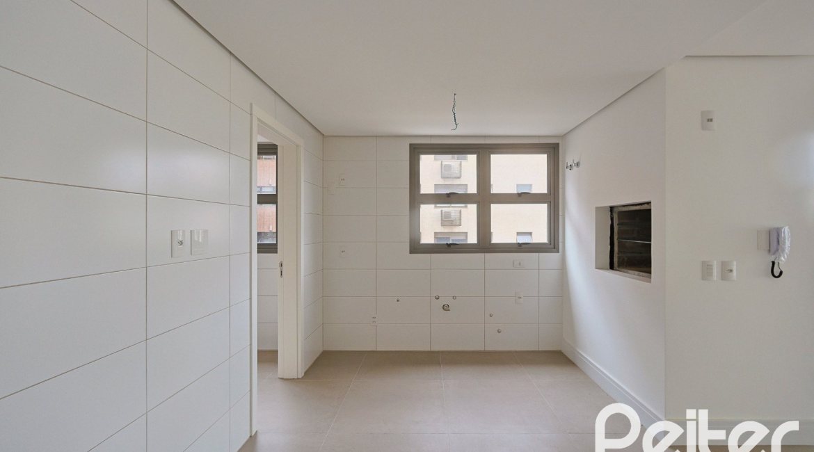 Apartamento à venda com 216m², 3 dormitórios, 3 suítes, 3 vagas, no bairro Tristeza em PORTO ALEGRE