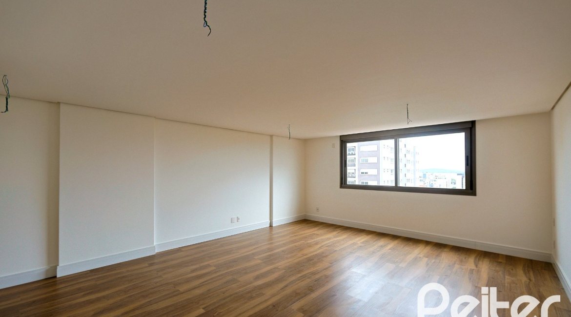 Apartamento à venda com 216m², 3 dormitórios, 3 suítes, 3 vagas, no bairro Tristeza em PORTO ALEGRE
