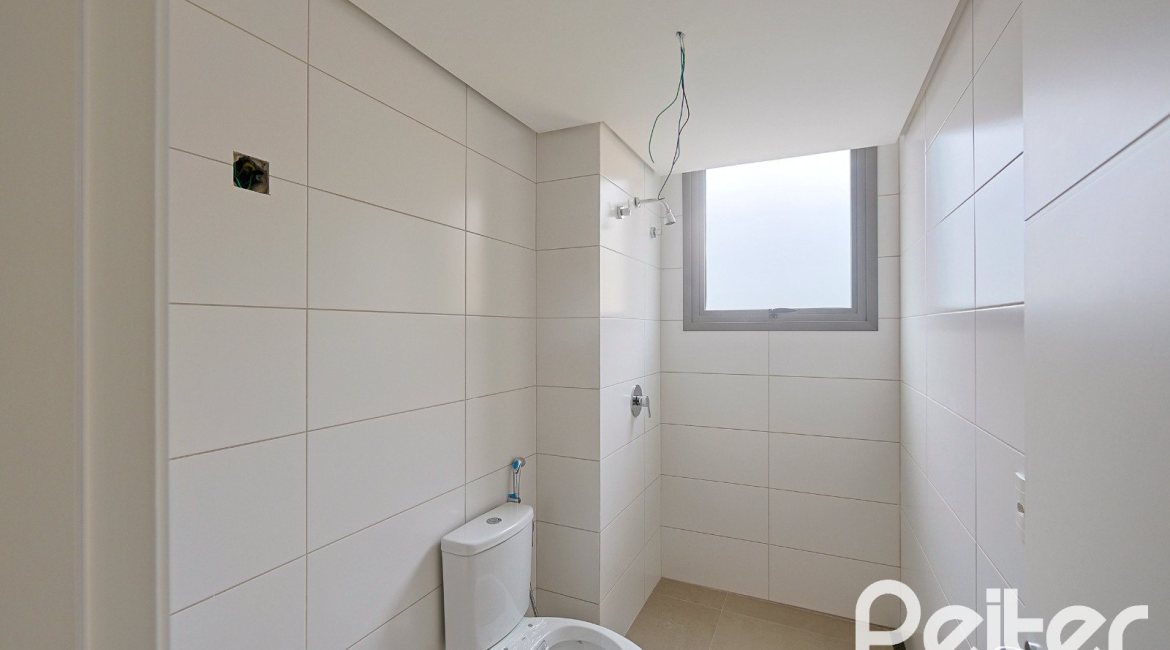 Apartamento à venda com 216m², 3 dormitórios, 3 suítes, 3 vagas, no bairro Tristeza em PORTO ALEGRE