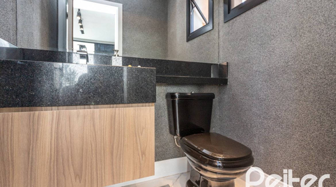 Casa em Condomínio à venda com 263m², 4 dormitórios, 4 suítes, 2 vagas, no bairro Alphaville em PORTO ALEGRE