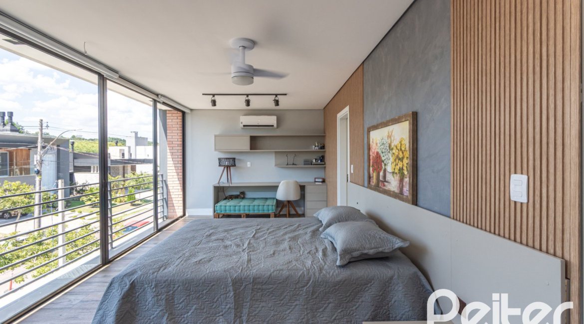 Casa em Condomínio à venda com 263m², 4 dormitórios, 4 suítes, 2 vagas, no bairro Alphaville em PORTO ALEGRE