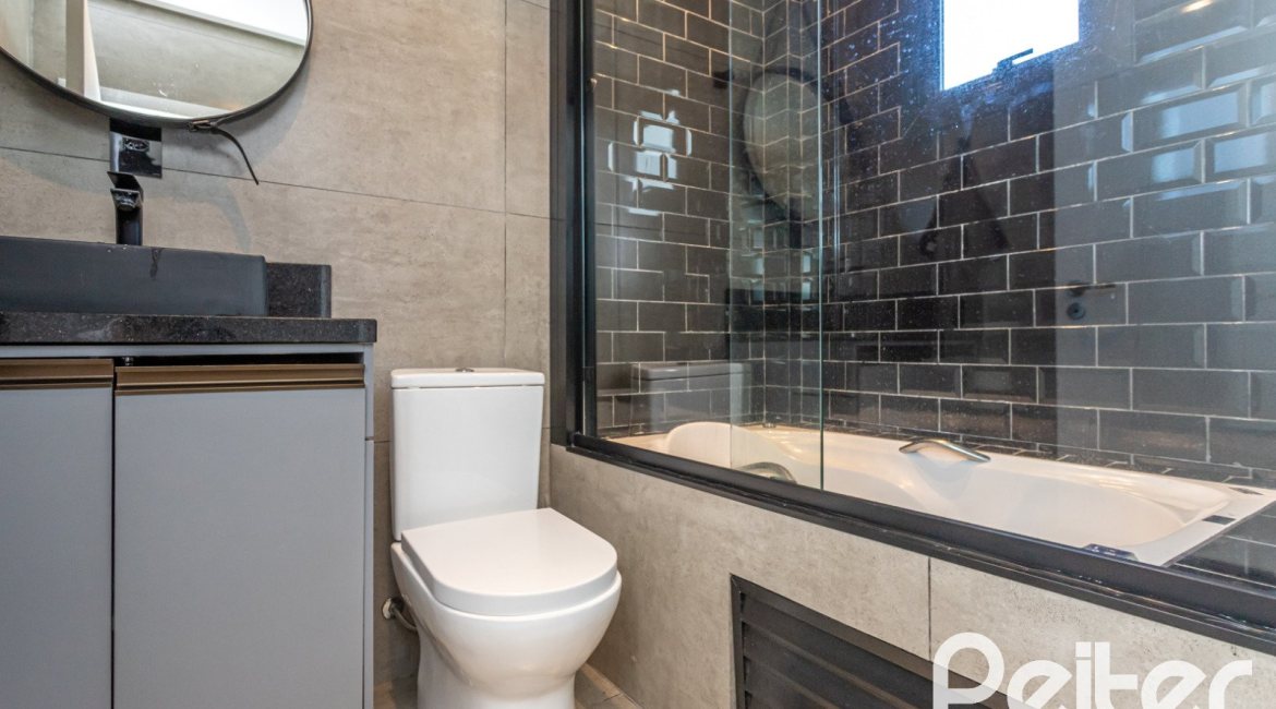 Casa em Condomínio à venda com 263m², 4 dormitórios, 4 suítes, 2 vagas, no bairro Alphaville em PORTO ALEGRE