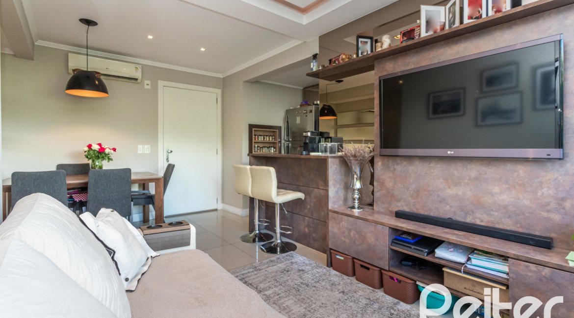 Apartamento à venda com 55m², 2 dormitórios, 1 suíte, 1 vaga, no bairro Tristeza em PORTO ALEGRE