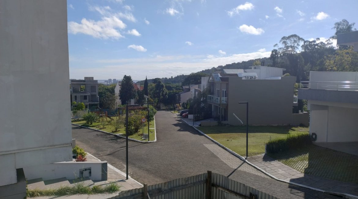 Terreno em condomínio à venda, no bairro Vila Nova em Porto Alegre