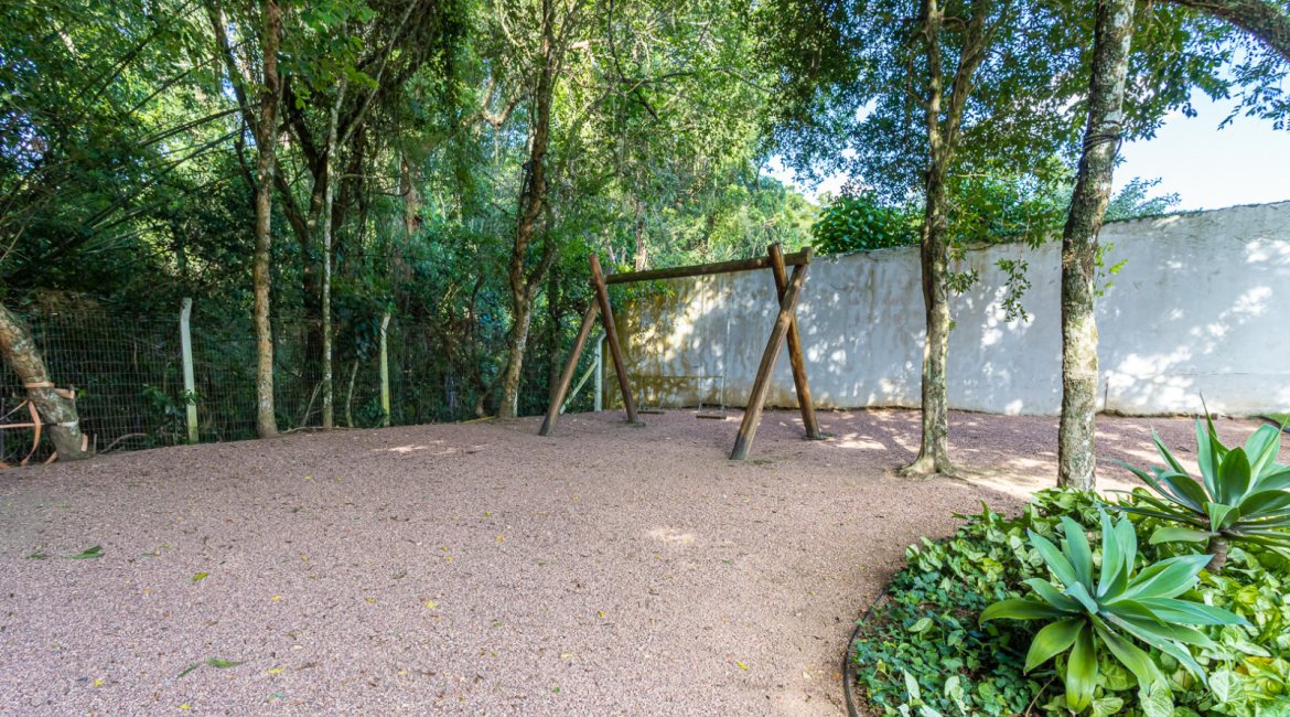 Terreno em condomínio à venda, no bairro Vila Nova em Porto Alegre