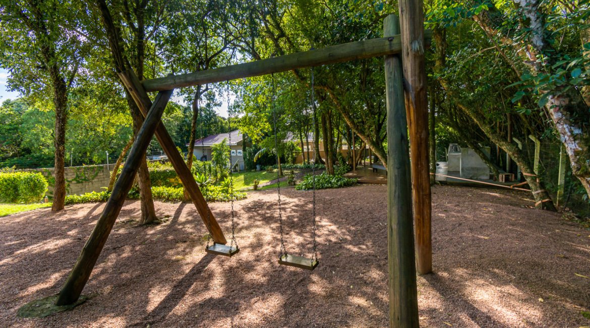 Terreno em condomínio à venda, no bairro Vila Nova em Porto Alegre