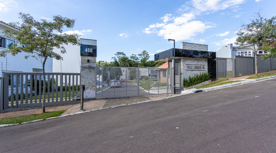 Terreno em condomínio à venda, no bairro Vila Nova em Porto Alegre