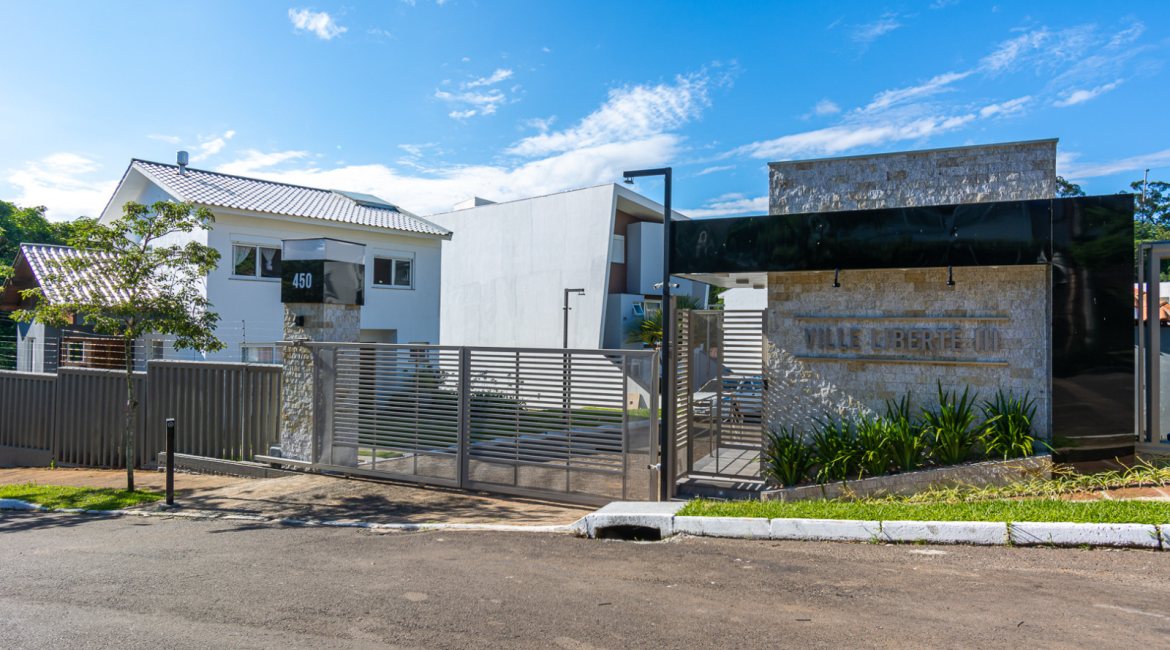 Terreno em condomínio à venda, no bairro Vila Nova em Porto Alegre