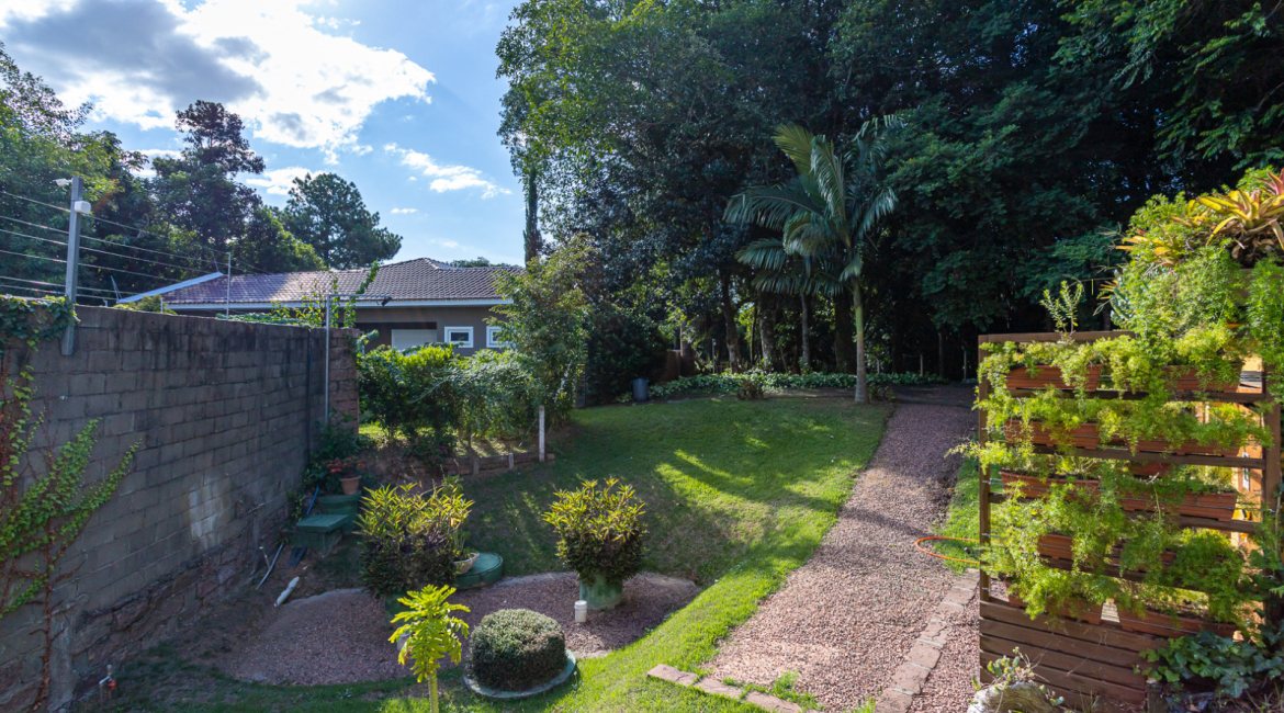 Terreno em condomínio à venda, no bairro Vila Nova em Porto Alegre