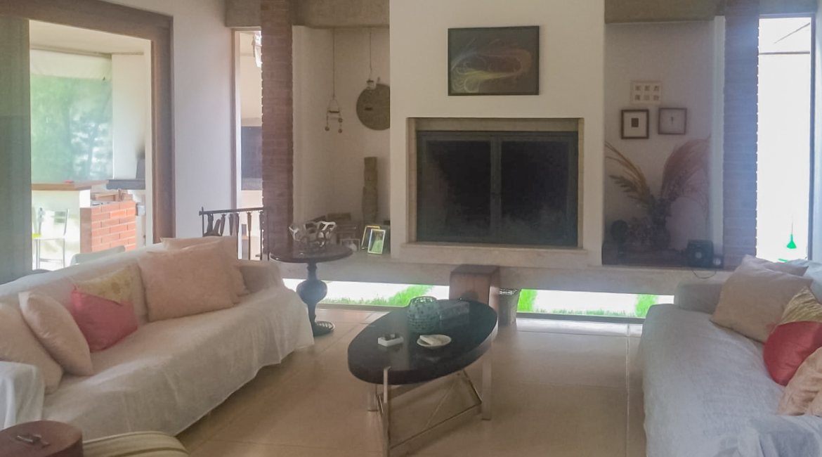 Casa em Condomínio à venda com 435m², 4 dormitórios, 3 suítes, 4 vagas, no bairro Terra Ville em PORTO ALEGRE