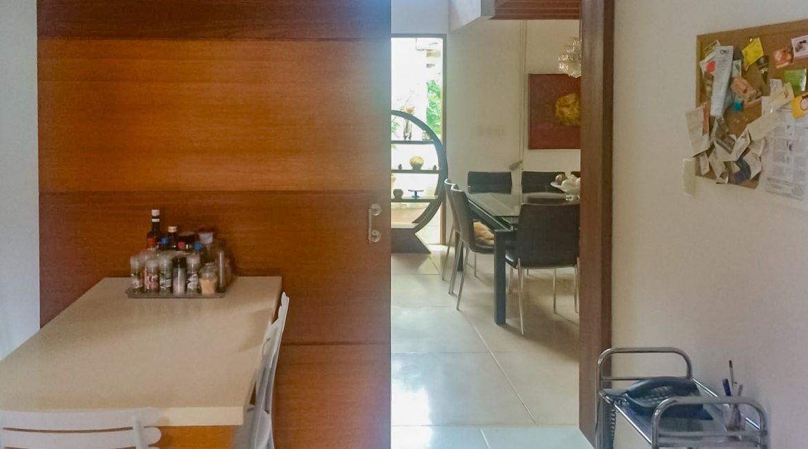 Casa em Condomínio à venda com 435m², 4 dormitórios, 3 suítes, 4 vagas, no bairro Terra Ville em PORTO ALEGRE