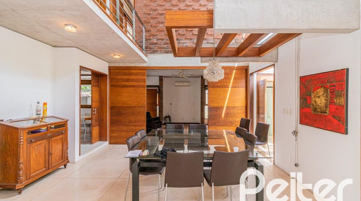 Casa em Condomínio à venda com 435m², 4 dormitórios, 3 suítes, 4 vagas, no bairro Terra Ville em PORTO ALEGRE