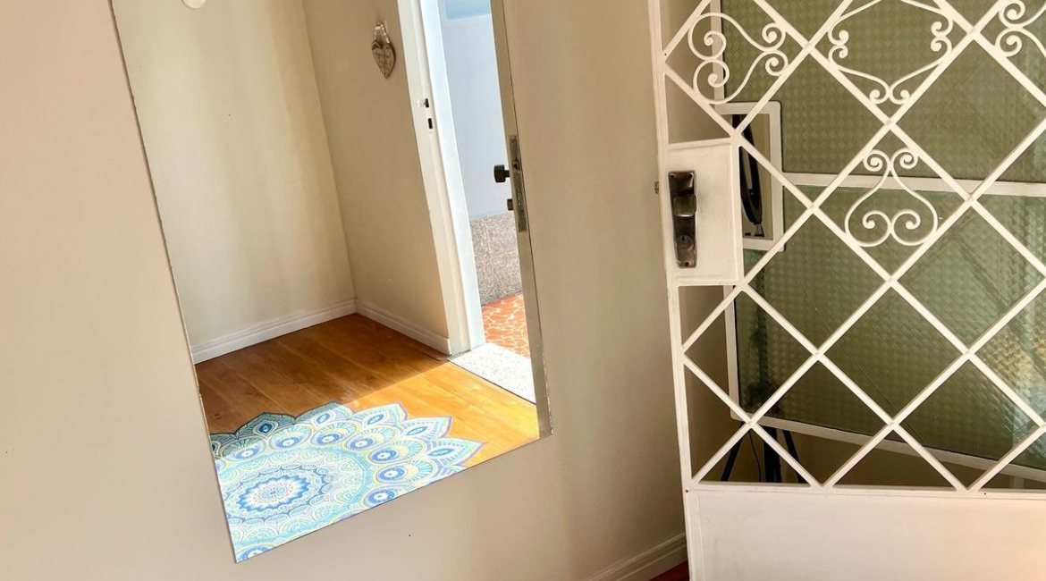 Casa à venda com 285m², 3 dormitórios, 2 vagas, no bairro Nonoai em Porto Alegre