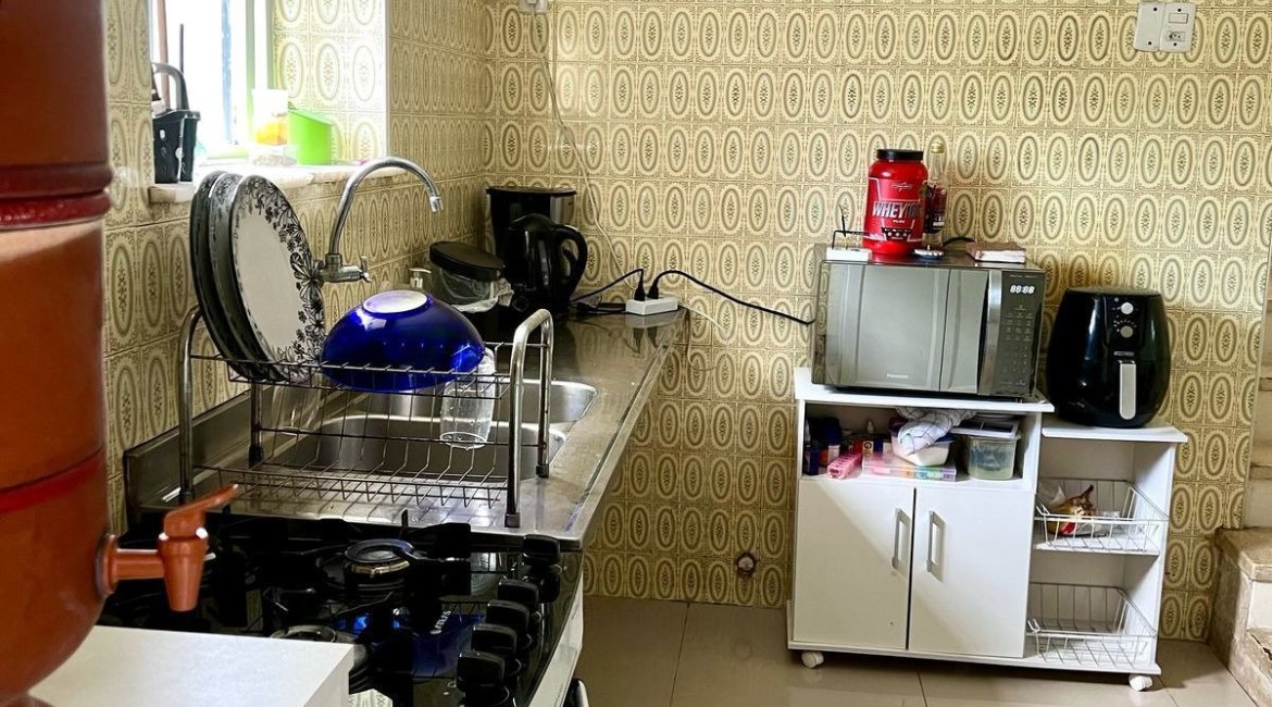 Casa à venda com 285m², 3 dormitórios, 2 vagas, no bairro Nonoai em Porto Alegre