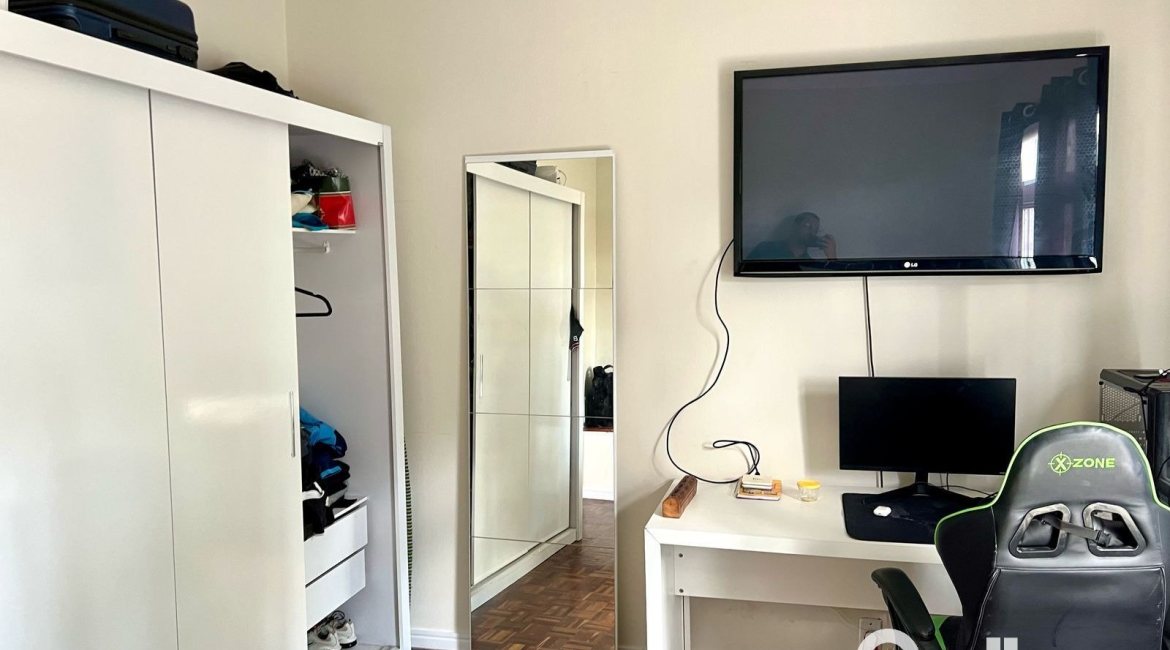 Casa à venda com 285m², 3 dormitórios, 2 vagas, no bairro Nonoai em Porto Alegre