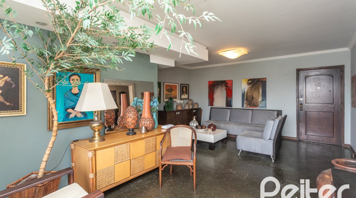 Apartamento à venda com 116m², 3 dormitórios, 1 suíte, 1 vaga, no bairro Moinhos De Vento em Porto Alegre