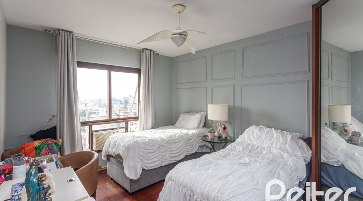 Apartamento à venda com 116m², 3 dormitórios, 1 suíte, 1 vaga, no bairro Moinhos De Vento em Porto Alegre