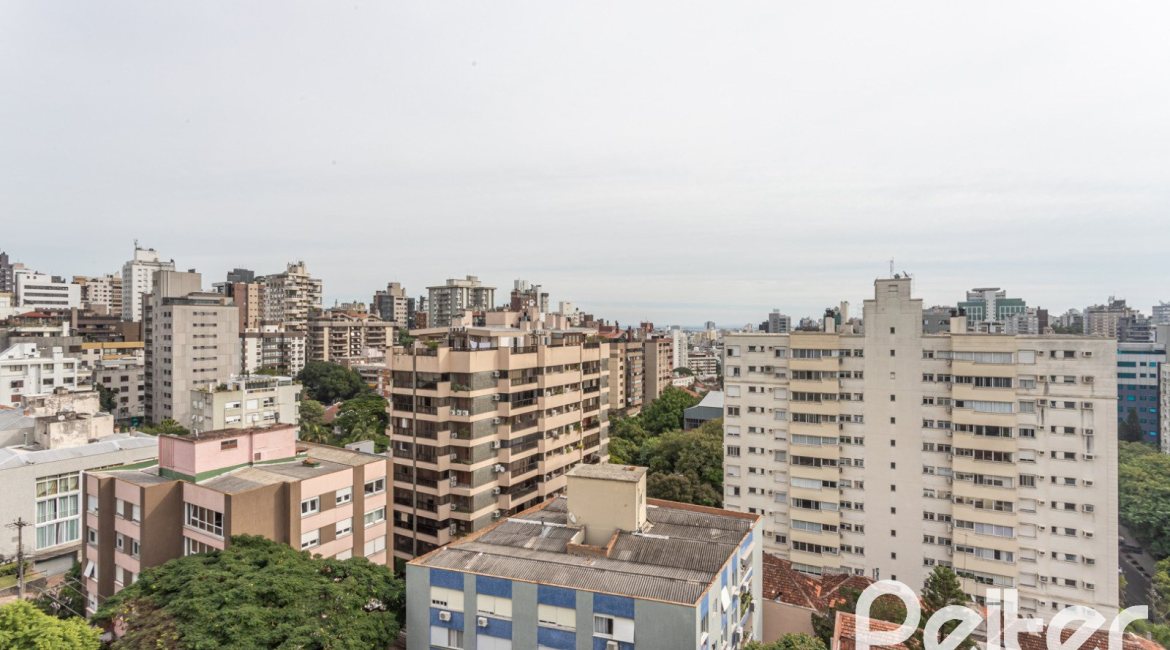 Apartamento à venda com 116m², 3 dormitórios, 1 suíte, 1 vaga, no bairro Moinhos De Vento em Porto Alegre
