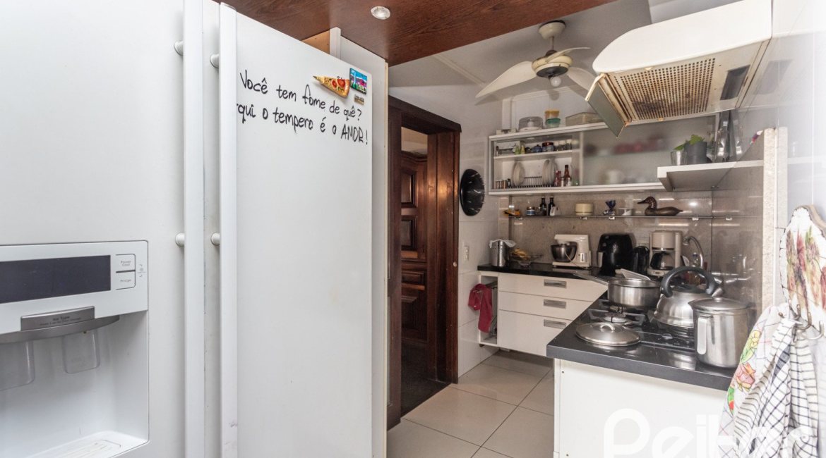 Apartamento à venda com 116m², 3 dormitórios, 1 suíte, 1 vaga, no bairro Moinhos De Vento em Porto Alegre