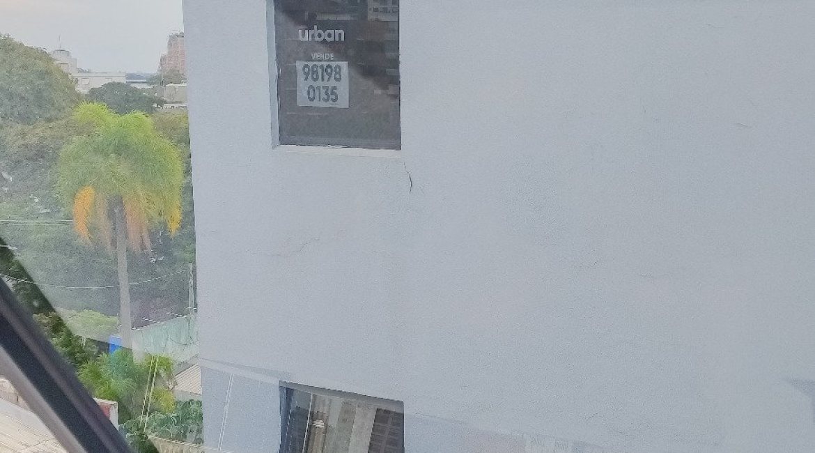 Comercial à venda com 35m², no bairro Floresta em Porto Alegre