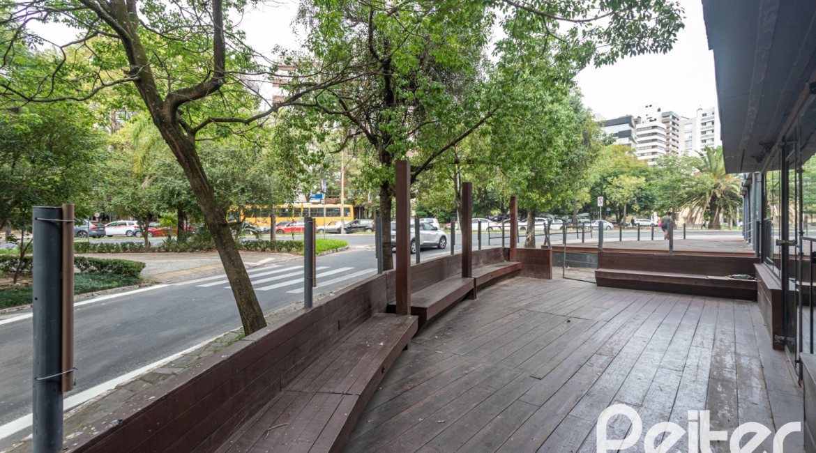 Comercial à venda com 75m², no bairro Moinhos de Vento em Porto Alegre