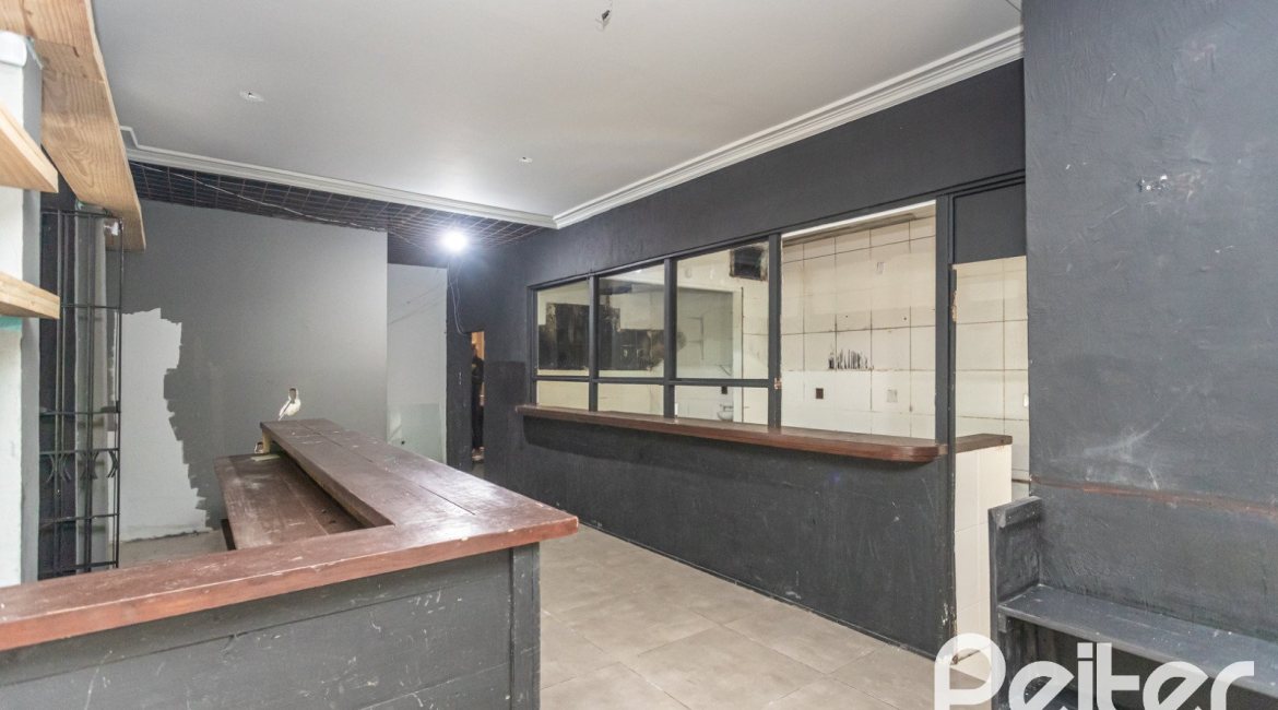 Comercial à venda com 75m², no bairro Moinhos de Vento em Porto Alegre