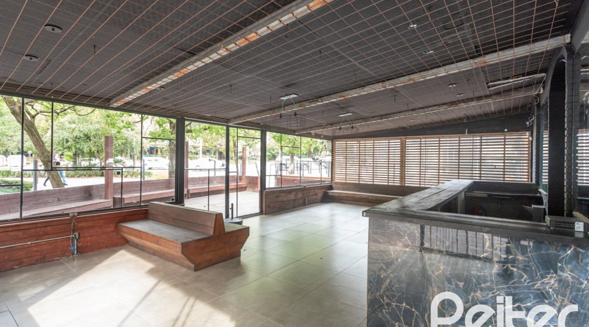 Comercial à venda com 75m², no bairro Moinhos de Vento em Porto Alegre