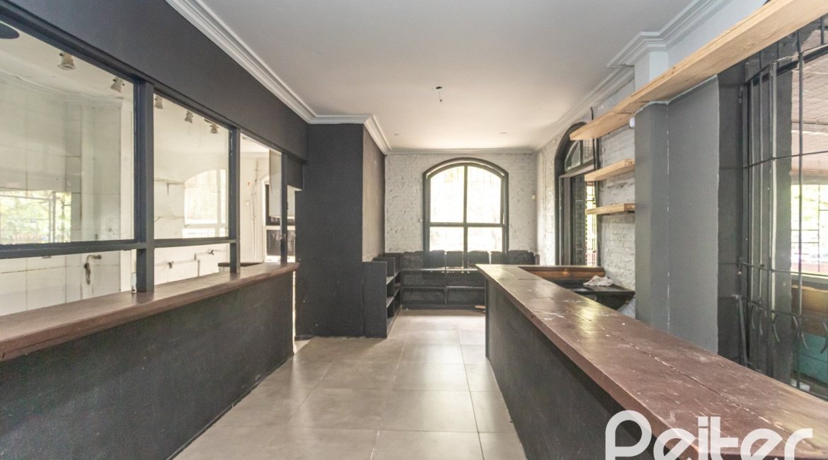 Comercial à venda com 75m², no bairro Moinhos de Vento em Porto Alegre