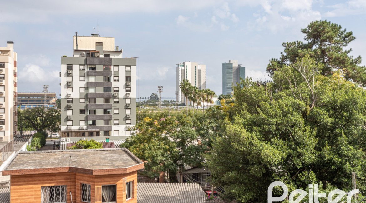 Apartamento à venda com 88m², 3 dormitórios, 3 suítes, 2 vagas, no bairro Cristal em PORTO ALEGRE