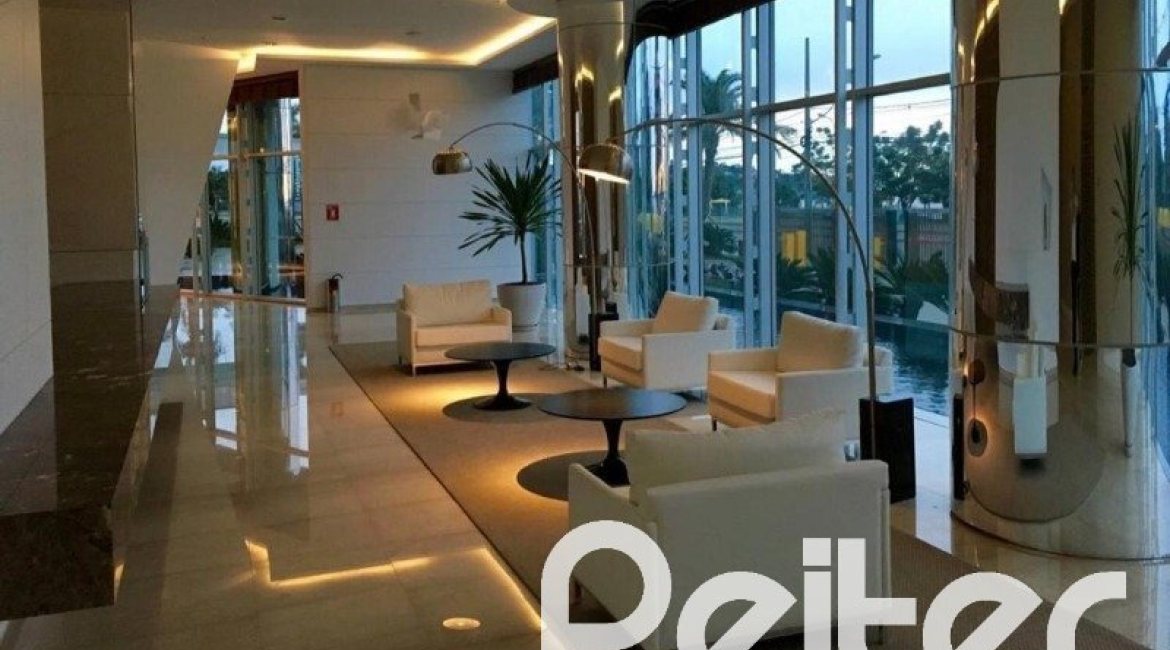 Apartamento à venda com 43m², 1 dormitório, no bairro Cristal em Porto Alegre