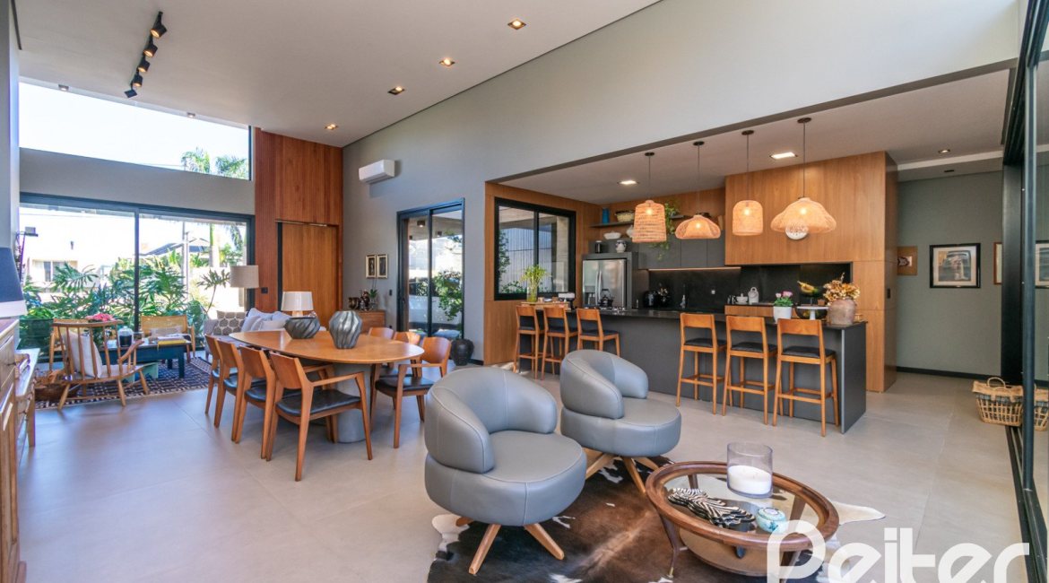 Casa em Condomínio à venda com 260m², 3 dormitórios, 3 suítes, 4 vagas, no bairro Alphaville em PORTO ALEGRE