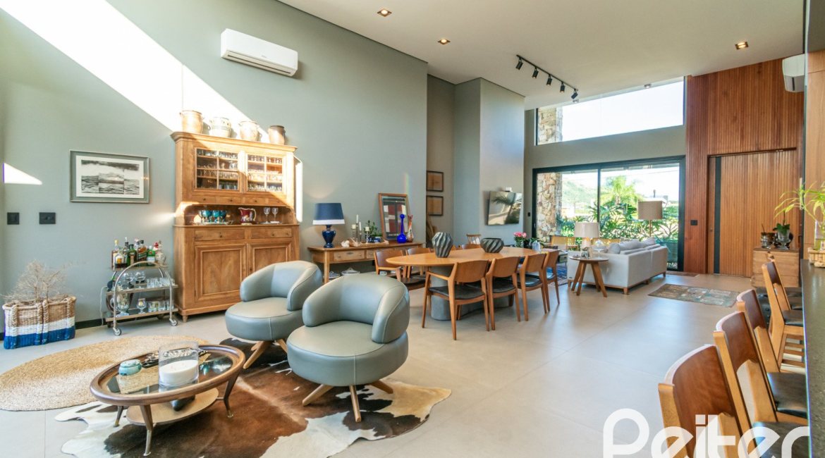 Casa em Condomínio à venda com 260m², 3 dormitórios, 3 suítes, 4 vagas, no bairro Alphaville em PORTO ALEGRE