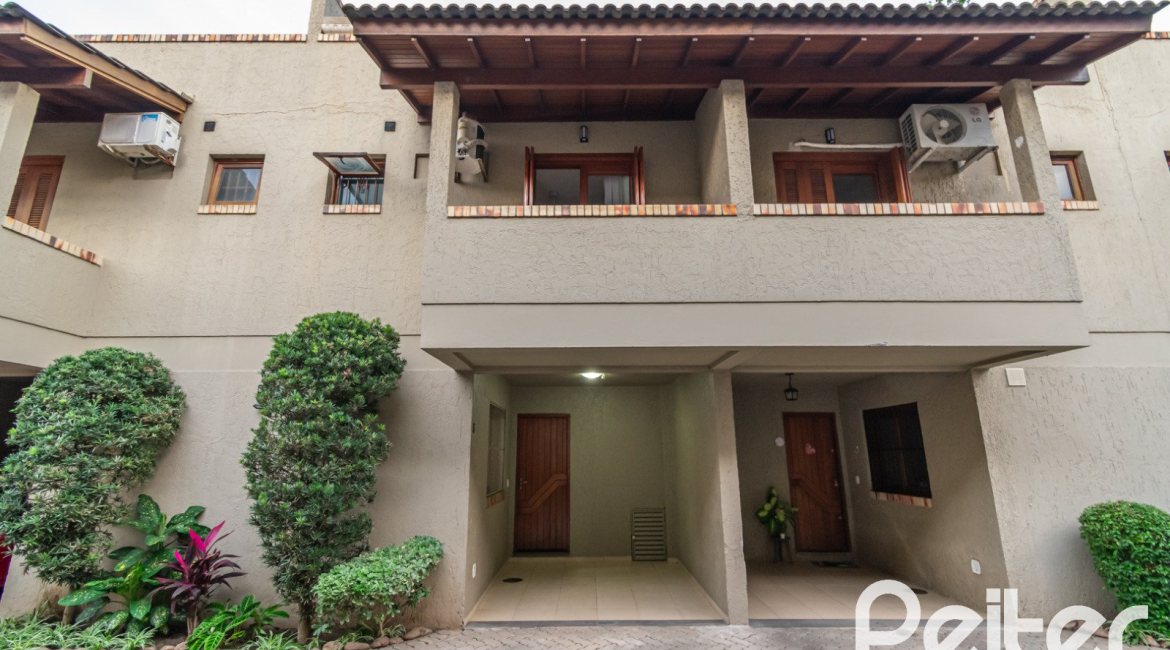 Casa em Condomínio à venda com 102m², 2 dormitórios, 1 suíte, 1 vaga, no bairro Guarujá em Porto Alegre