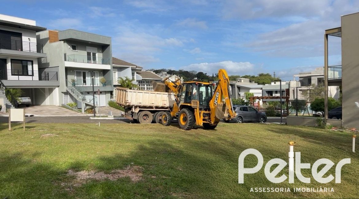 Terreno em condomínio à venda com 276m², no bairro Vila Nova em Porto Alegre