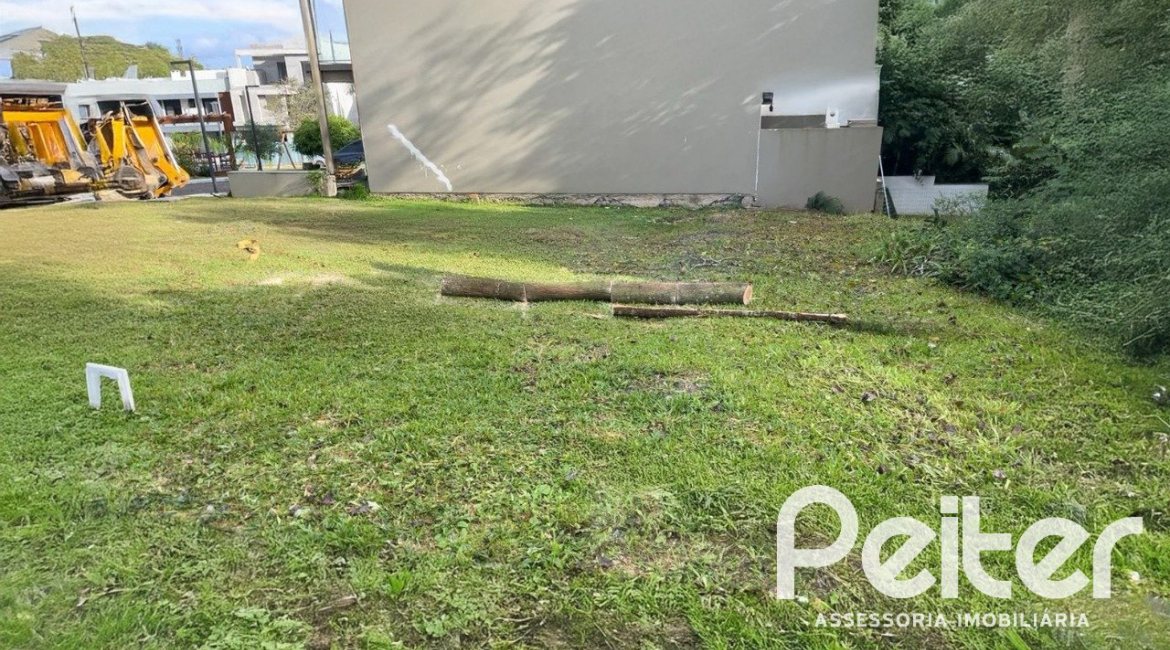 Terreno em condomínio à venda com 276m², no bairro Vila Nova em Porto Alegre