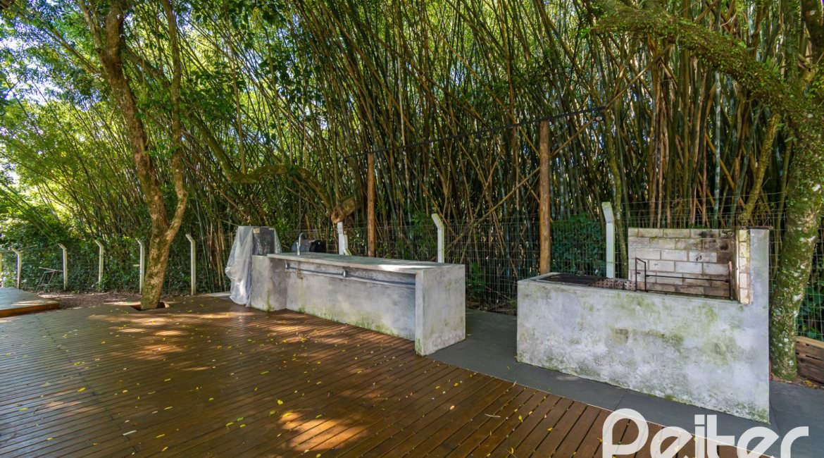 Terreno em condomínio à venda com 276m², no bairro Vila Nova em Porto Alegre