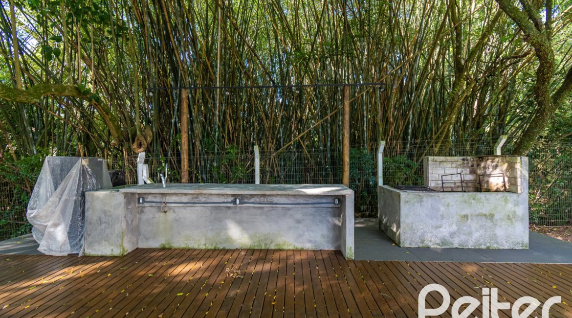 Terreno em condomínio à venda com 276m², no bairro Vila Nova em Porto Alegre