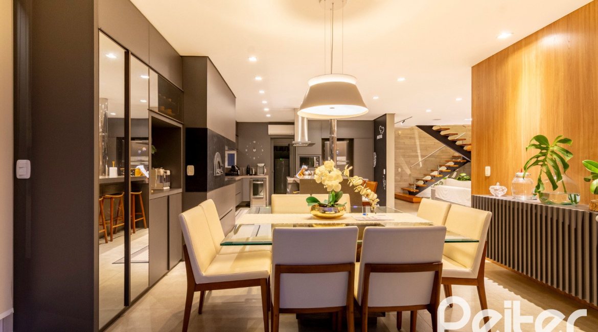 Casa em Condomínio à venda com 308m², 3 dormitórios, 3 suítes, 2 vagas, no bairro Alphaville em PORTO ALEGRE