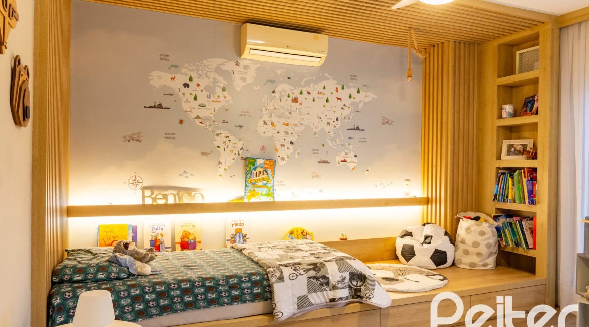 Casa em Condomínio à venda com 308m², 3 dormitórios, 3 suítes, 2 vagas, no bairro Alphaville em PORTO ALEGRE