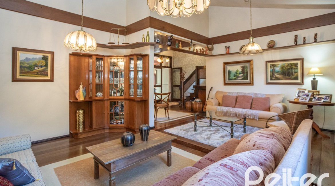 Casa em Condomínio à venda com 280m², 4 dormitórios, 2 suítes, 5 vagas, no bairro Cavalhada em PORTO ALEGRE