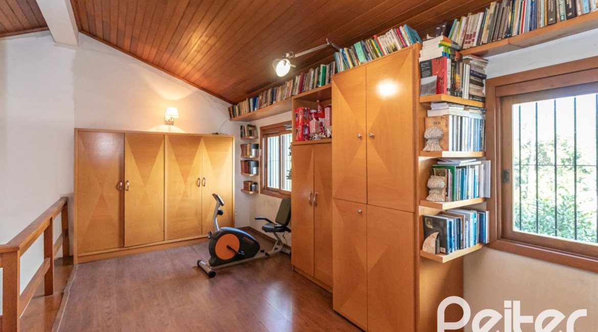 Casa em Condomínio à venda com 175m², 3 dormitórios, 1 suíte, 2 vagas, no bairro Jardim Isabel em Porto Alegre